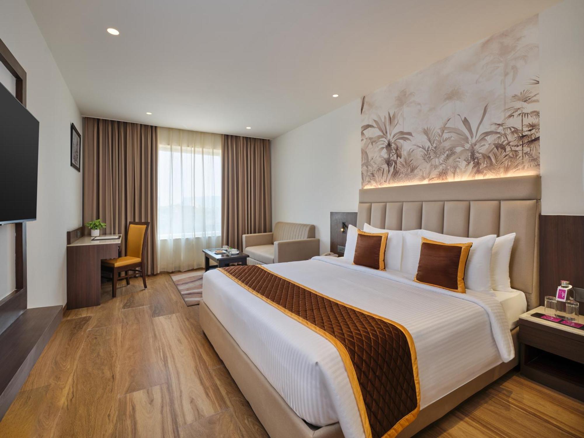 Regenta Place Gwalior Exterior foto